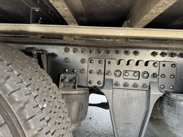 UDトラックス（日産） クオン 大型 ウィング 2PG-CG5CA(98220) 20枚目