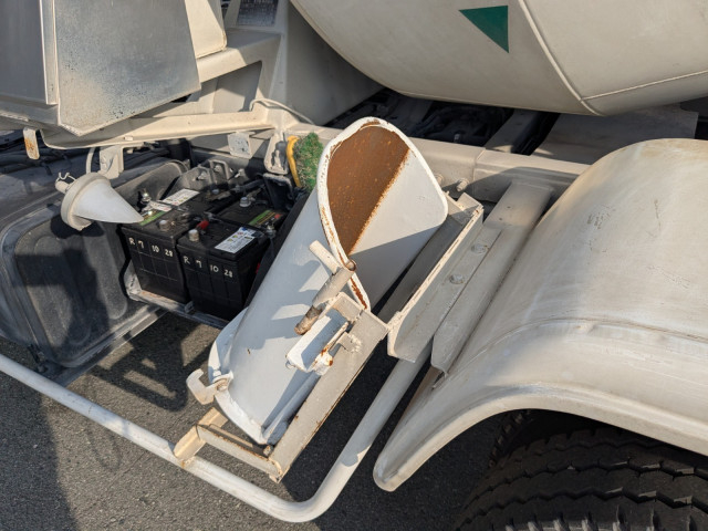 いすゞ フォワード 中型 ミキサー車 2PG-FRR90S2(98219) 27枚目