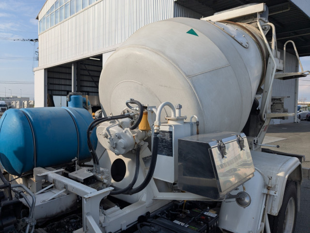 いすゞ フォワード 中型 ミキサー車 2PG-FRR90S2(98219) 34枚目