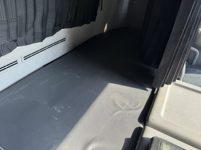 UDトラックス（日産） クオン 大型 ウィング 2PG-CG5CA(98220) 41枚目