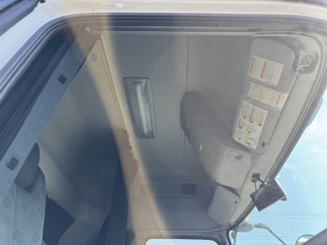 UDトラックス（日産） クオン 大型 ウィング 2PG-CG5CA(98220) 44枚目