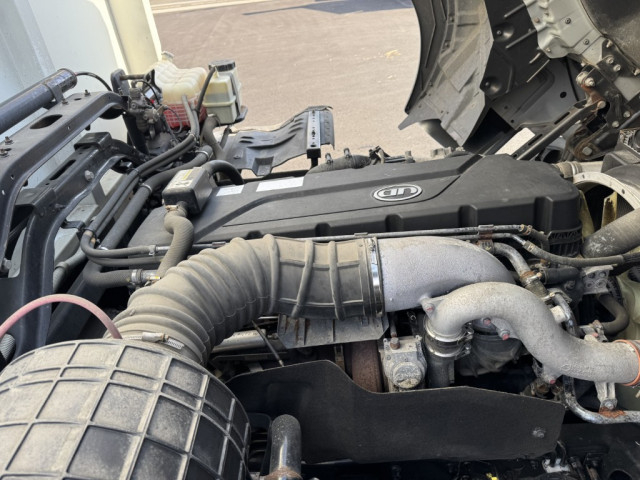 UDトラックス（日産） クオン 大型 ウィング 2PG-CG5CA(98220) 45枚目