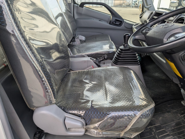 日野 デュトロ 小型 バン 2RG-XZU720M(98221) 31枚目