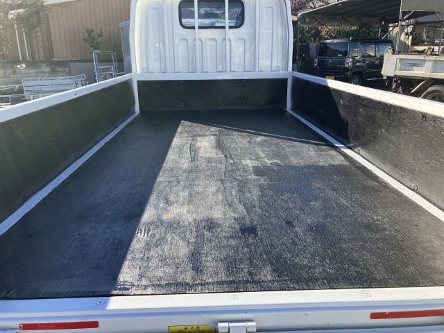 日産自動車 アトラス 小型 平ボディ 2RG-FBAVW(98224) 4枚目