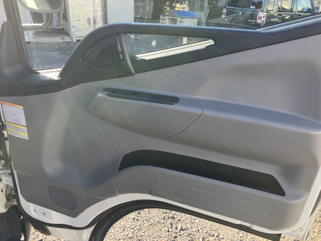 日産自動車 アトラス 小型 平ボディ 2RG-FBAVW(98224) 23枚目