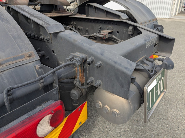 UDトラックス（日産） クオン 大型 トラクタ 2PG-GK5AAB(98227) 9枚目