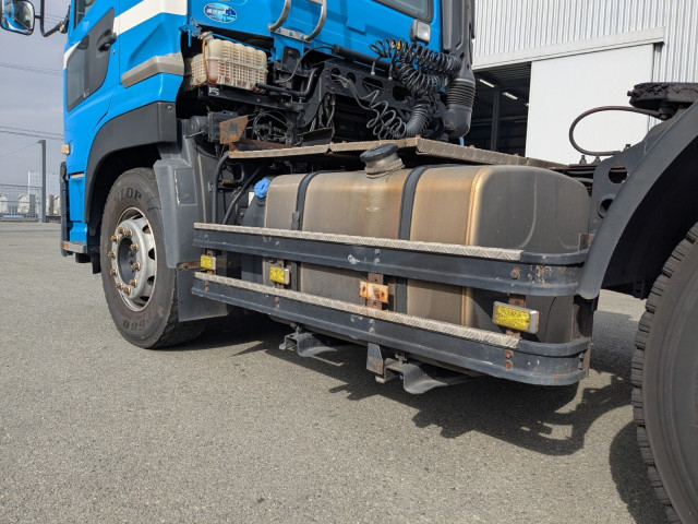 UDトラックス（日産） クオン 大型 トラクタ 2PG-GK5AAB(98227) 11枚目