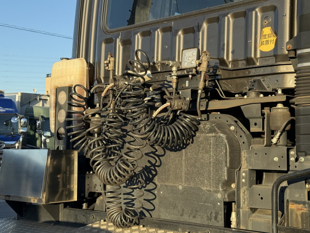 三菱ふそう スーパーグレート 大型 トラクタ 2RG-FP74HDR(98228) 20枚目