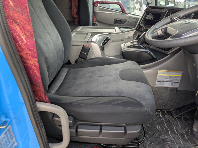 UDトラックス（日産） クオン 大型 トラクタ 2PG-GK5AAB(98227) 25枚目