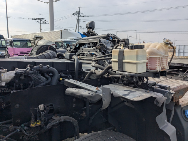 UDトラックス（日産） クオン 大型 トラクタ 2PG-GK5AAB(98227) 28枚目