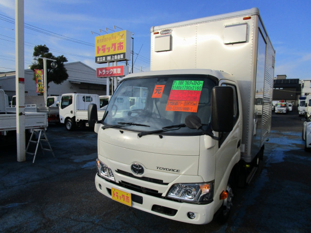 トヨタ トヨエース 小型 バン 2RG-XZC605(98231) 1枚目