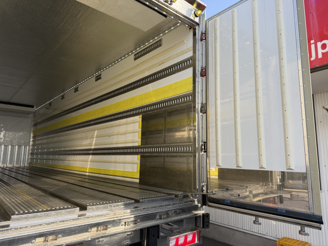 三菱ふそう スーパーグレート 大型 冷蔵冷凍バン 2PG-FS75HZ(98240) 18枚目