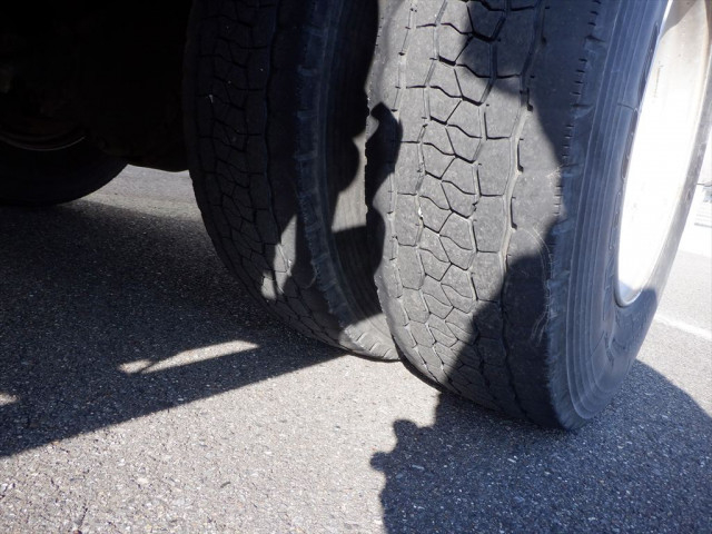 日野 レンジャー 中型 平ボディ（クレーン付） 2KG-FC2ABA(98241) 27枚目