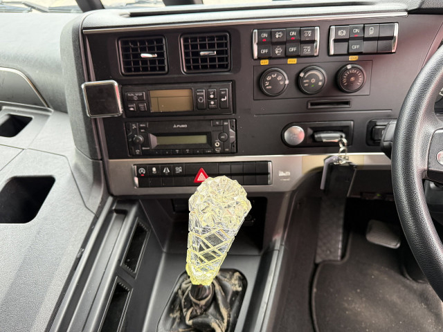 三菱ふそう スーパーグレート 大型 冷蔵冷凍バン 2PG-FU74HZ(98244) 19枚目