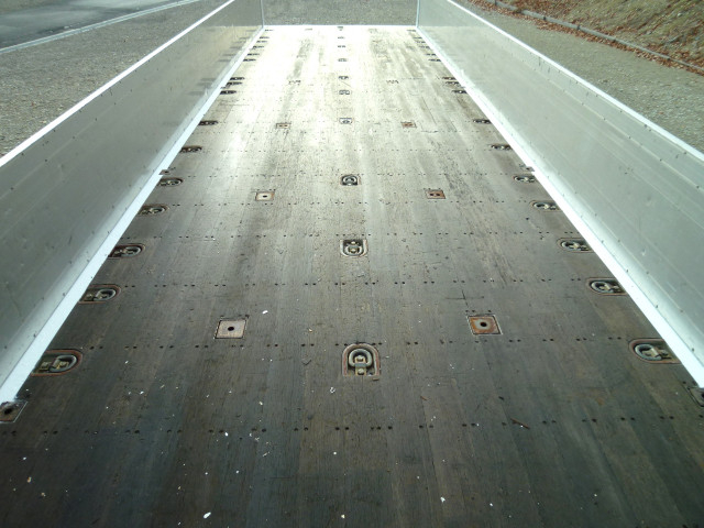 UDトラックス（日産） クオン 大型 平ボディ 2PG-CG5CA(98245) 12枚目