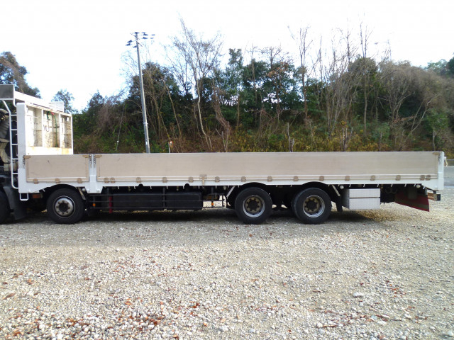 UDトラックス（日産） クオン 大型 平ボディ 2PG-CG5CA(98245) 16枚目