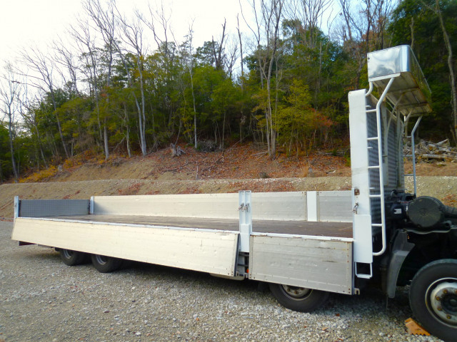 UDトラックス（日産） クオン 大型 平ボディ 2PG-CG5CA(98245) 21枚目