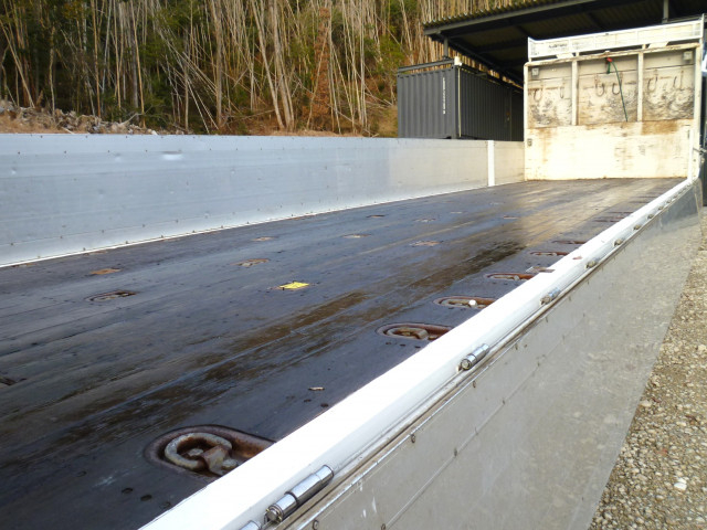 UDトラックス（日産） クオン 大型 平ボディ 2PG-CG5CA(98245) 22枚目