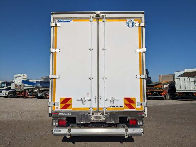 日野 レンジャー 中型 冷蔵冷凍バン 2KG-FC2ABG(98246) 6枚目