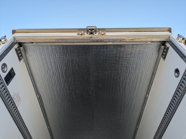 日野 レンジャー 中型 冷蔵冷凍バン 2KG-FC2ABG(98246) 15枚目