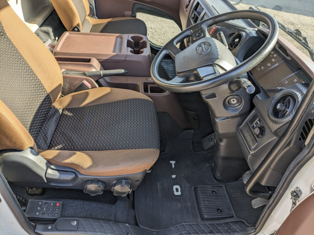 日野 レンジャー 中型 冷蔵冷凍バン 2KG-FC2ABG(98246) 37枚目