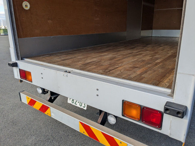 いすゞ エルフ 中型 バン 2RG-FRR90S2(98249) 17枚目