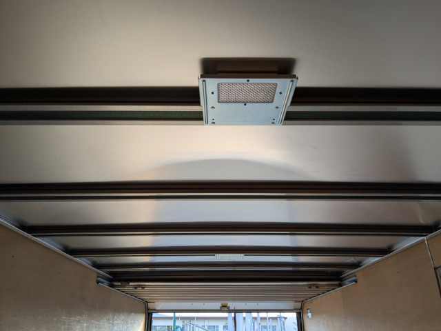 いすゞ エルフ 中型 バン 2RG-FRR90S2(98249) 24枚目