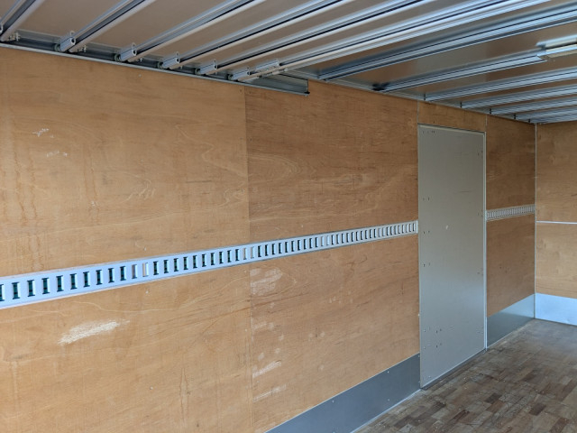 いすゞ エルフ 中型 バン 2RG-FRR90S2(98249) 26枚目