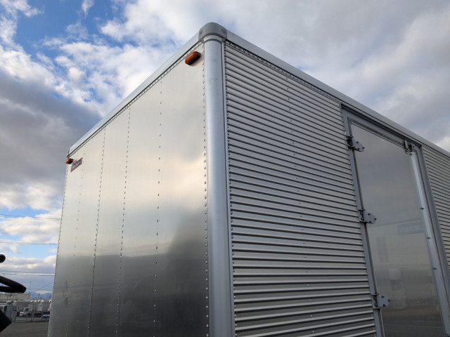 いすゞ エルフ 中型 バン 2RG-FRR90S2(98249) 33枚目