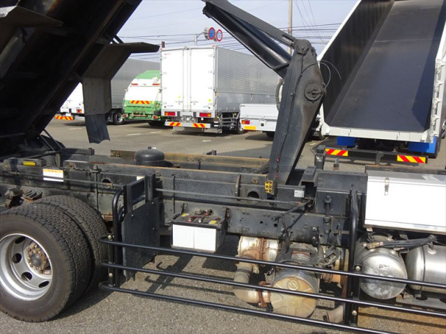 三菱ふそう ファイター 中型 土砂ダンプ QKG-FK62FZ(98253) 8枚目