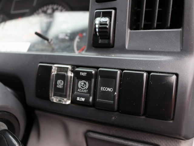 いすゞ エルフ 小型 Wキャブ TPG-NJS85A(98252) 38枚目