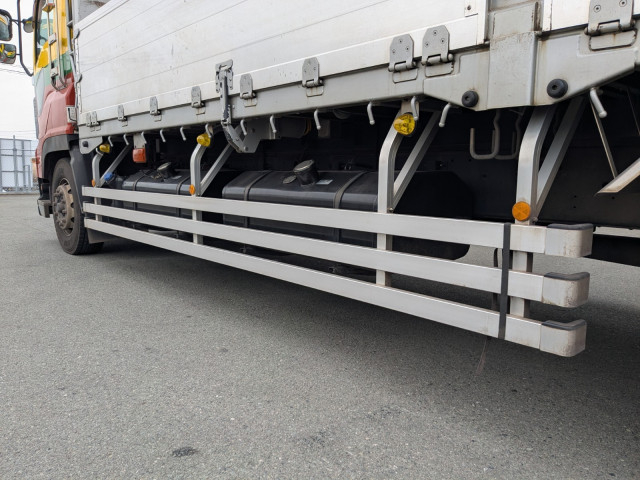 いすゞ ギガ 大型 平ボディ QKG-CYL77B(98255) 13枚目