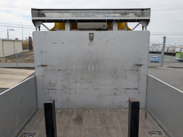 いすゞ ギガ 大型 平ボディ QKG-CYL77B(98255) 20枚目