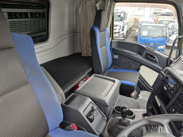 いすゞ ギガ 大型 平ボディ QKG-CYL77B(98255) 26枚目