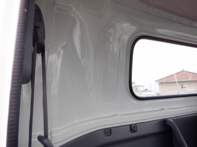 いすゞ エルフ 小型 キャリアカー TRG-NPR85AN(98256) 44枚目