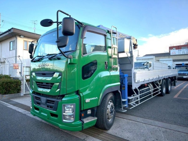 いすゞ ギガ 大型 平ボディ（クレーン付） QKG-CYZ77B(98258) 1枚目