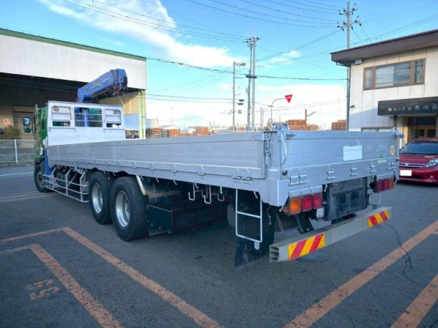 いすゞ ギガ 大型 平ボディ（クレーン付） QKG-CYZ77B(98258) 4枚目