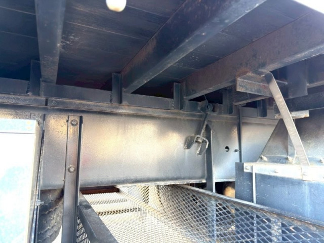 いすゞ ギガ 大型 平ボディ（クレーン付） QKG-CYZ77B(98258) 14枚目