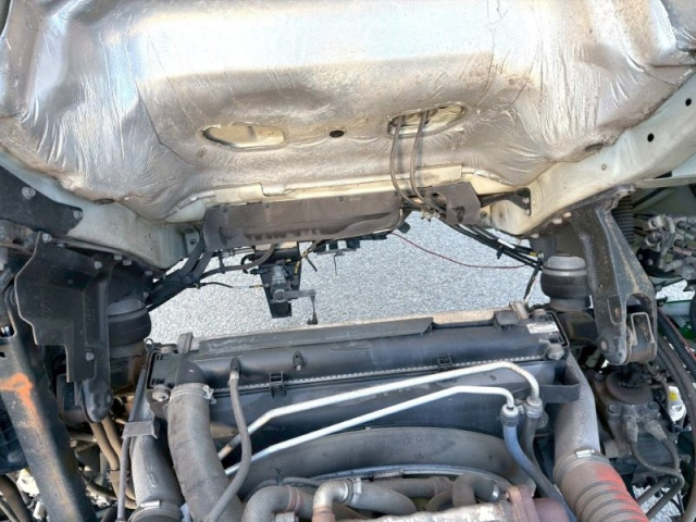 いすゞ ギガ 大型 平ボディ（クレーン付） QKG-CYZ77B(98258) 31枚目