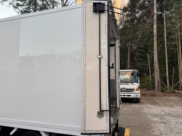 三菱ふそう キャンター 小型 保冷バン TPG-FBA00(98261) 15枚目