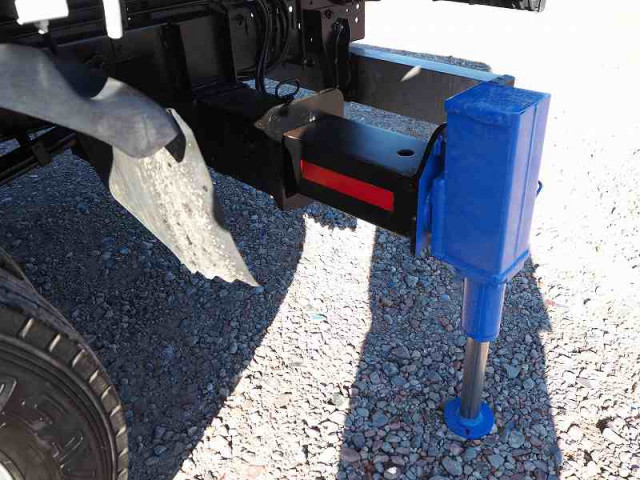 いすゞ エルフ 小型 平ボディ（クレーン付） SKG-NPR85YN(98266) 15枚目