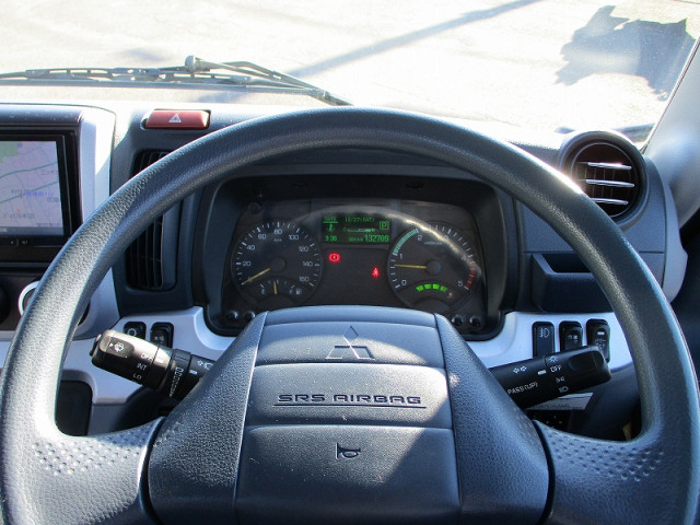 三菱ふそう キャンターガッツ 小型 平ボディ TPG-FBA00(98267) 7枚目