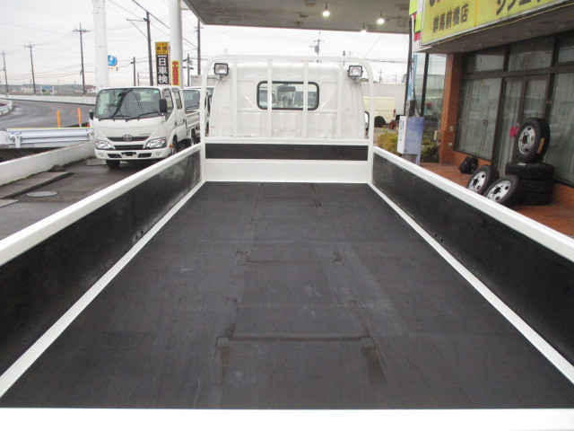 日野 デュトロ 小型 平ボディ TKG-XZU695M(98272) 3枚目