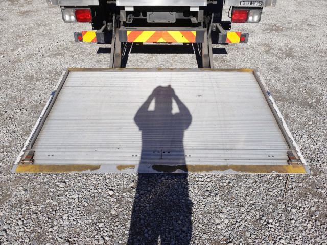 日野 レンジャー 中型 冷蔵冷凍バン 2KG-FC2ABA(98279) 17枚目