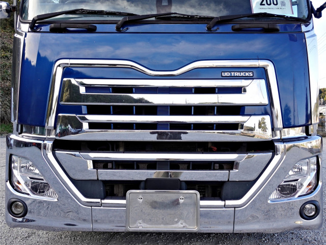 UDトラックス（日産） クオン 大型 ウィング 2PG-CG5CA(98280) 4枚目