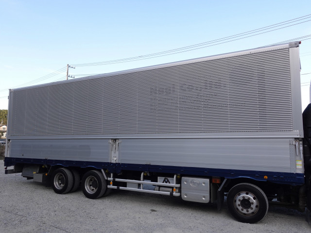 UDトラックス（日産） クオン 大型 ウィング 2PG-CG5CA(98280) 11枚目
