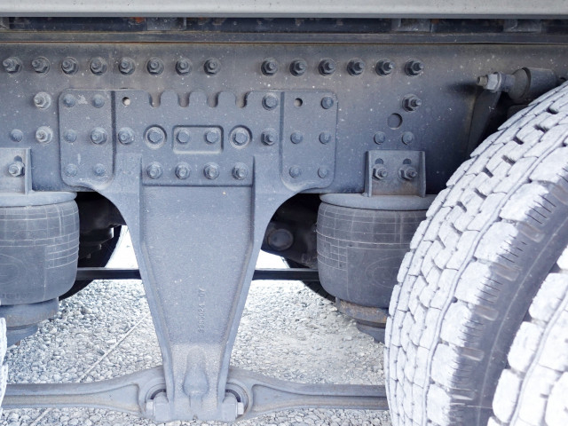 UDトラックス（日産） クオン 大型 ウィング 2PG-CG5CA(98280) 27枚目