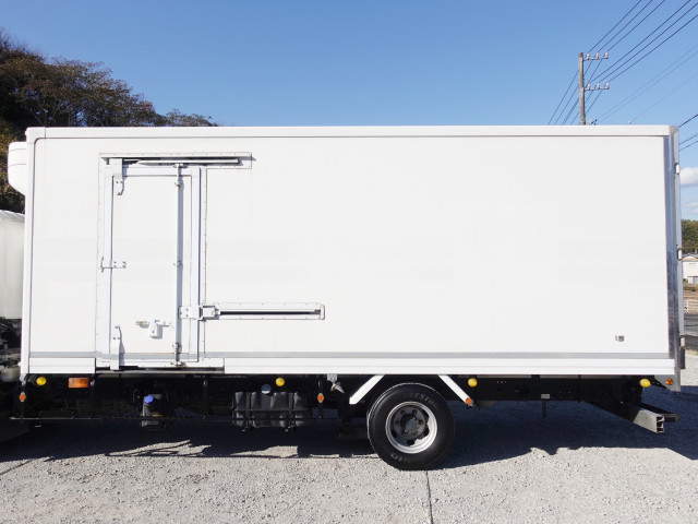 Isuzu forward Middle Freezer box_body 2RG-FRR90T2(98284) 12枚目
