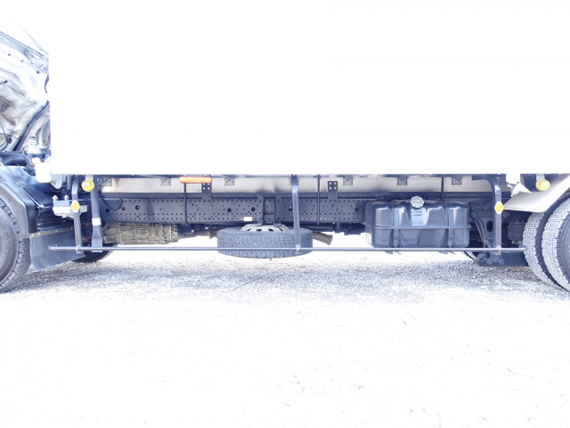 いすゞ フォワード 中型 冷蔵冷凍バン TKG-FRR90T2(98297) 28枚目