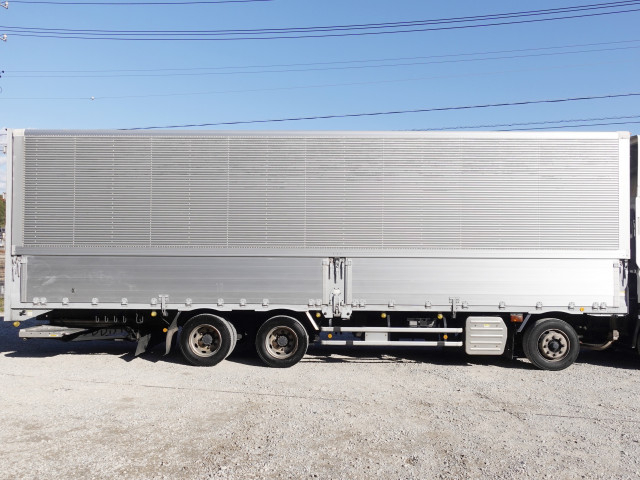 いすゞ ギガ 大型 ウィング QKG-CYJ77B(98316) 8枚目